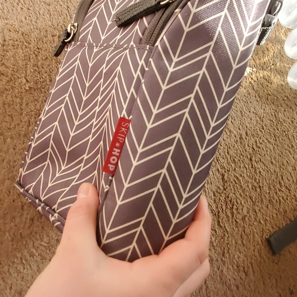 Skip hop decorative baby bottle carrier - Picture 2 of 3